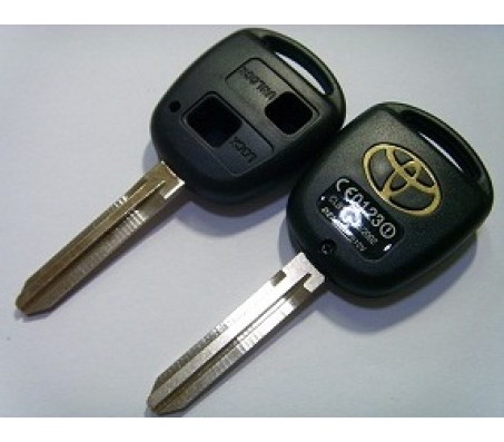 Toyota avensis anahtar kabı